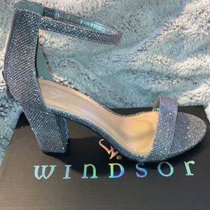 Windsor heels